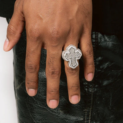 BAGUETTE CROSS RING